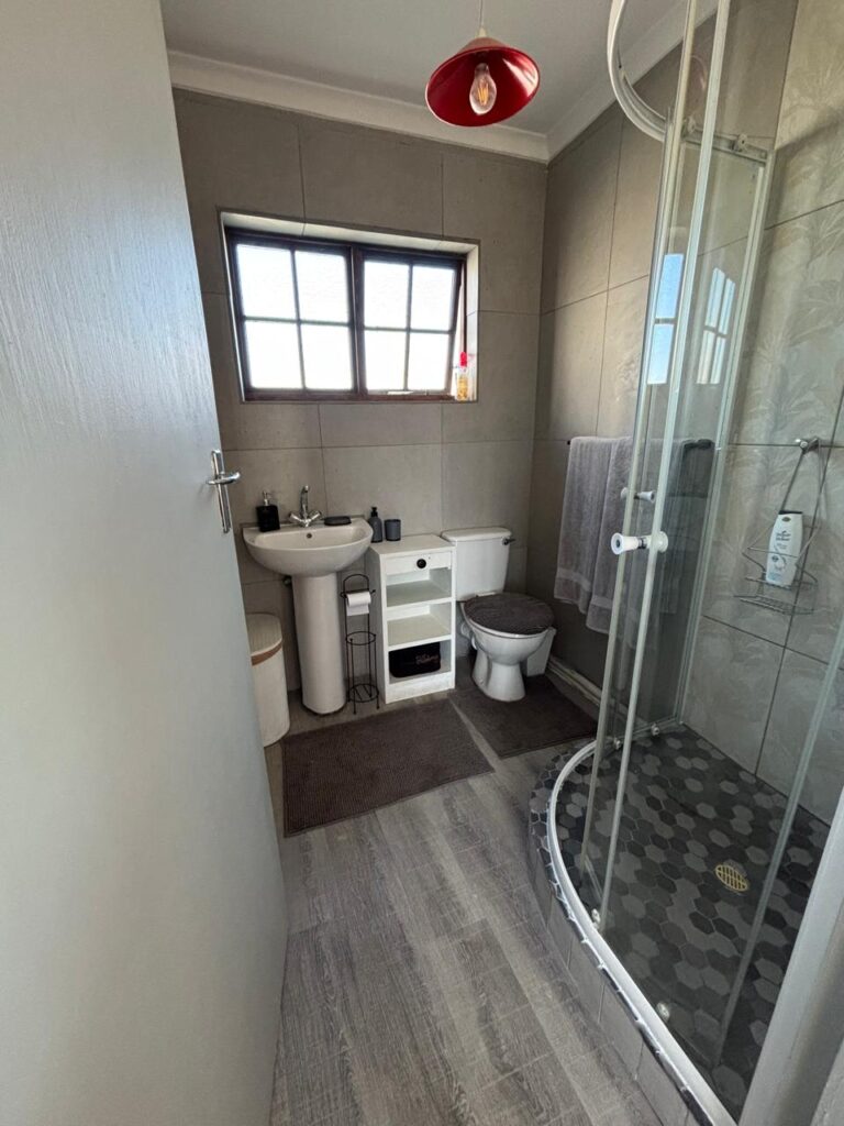 Mosines bedroom details