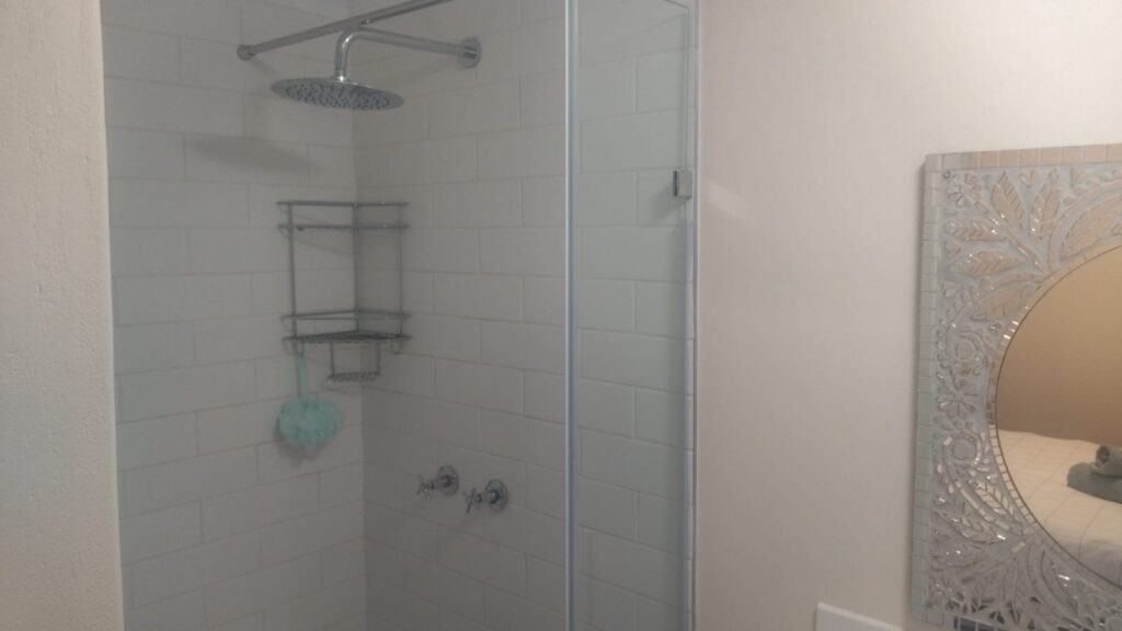 Heldersig living room interior from another perspective