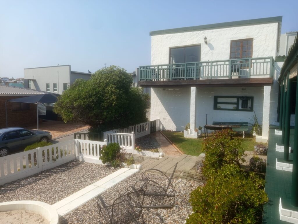 Mosines property exterior